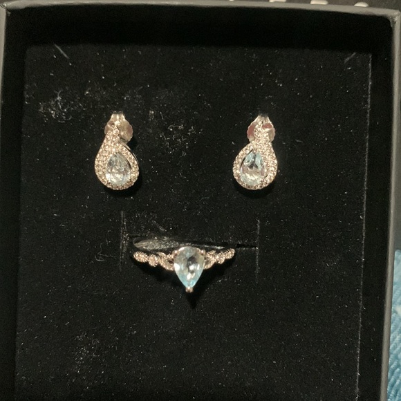 Beautiful March Birthstone set (Aquamarine) never worn - Picture 3 of 3